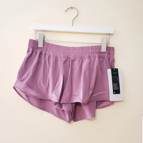 lululemon athletica Pants - Last 1! Lululemon Pink Hotty Hot 2.5" Short, Sz 10